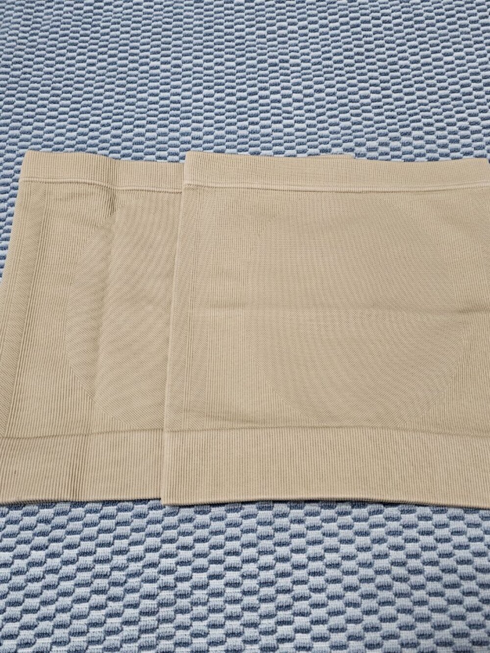 Unbranded 2 PCS Nude Color Waist Shaper - Size S/M - Picture 2 of 4